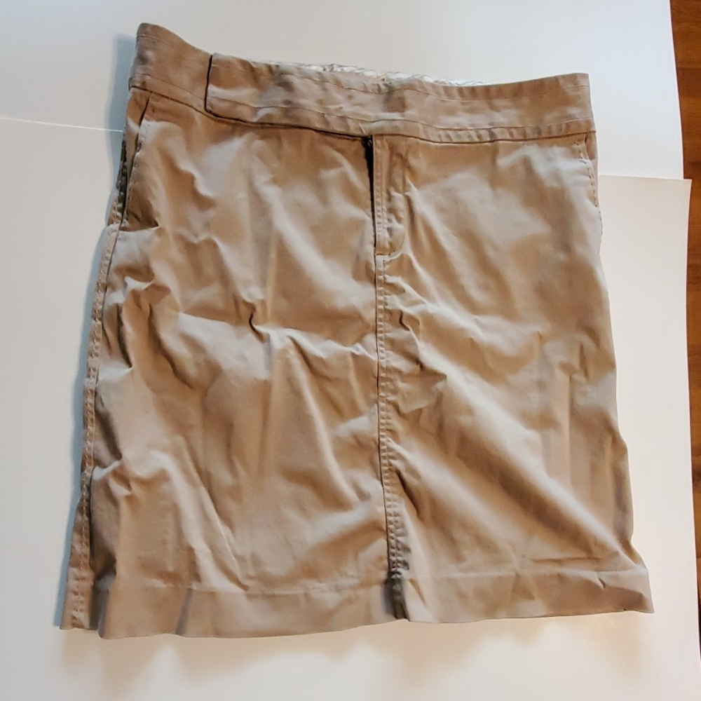 Old navy khaki skirt size 12